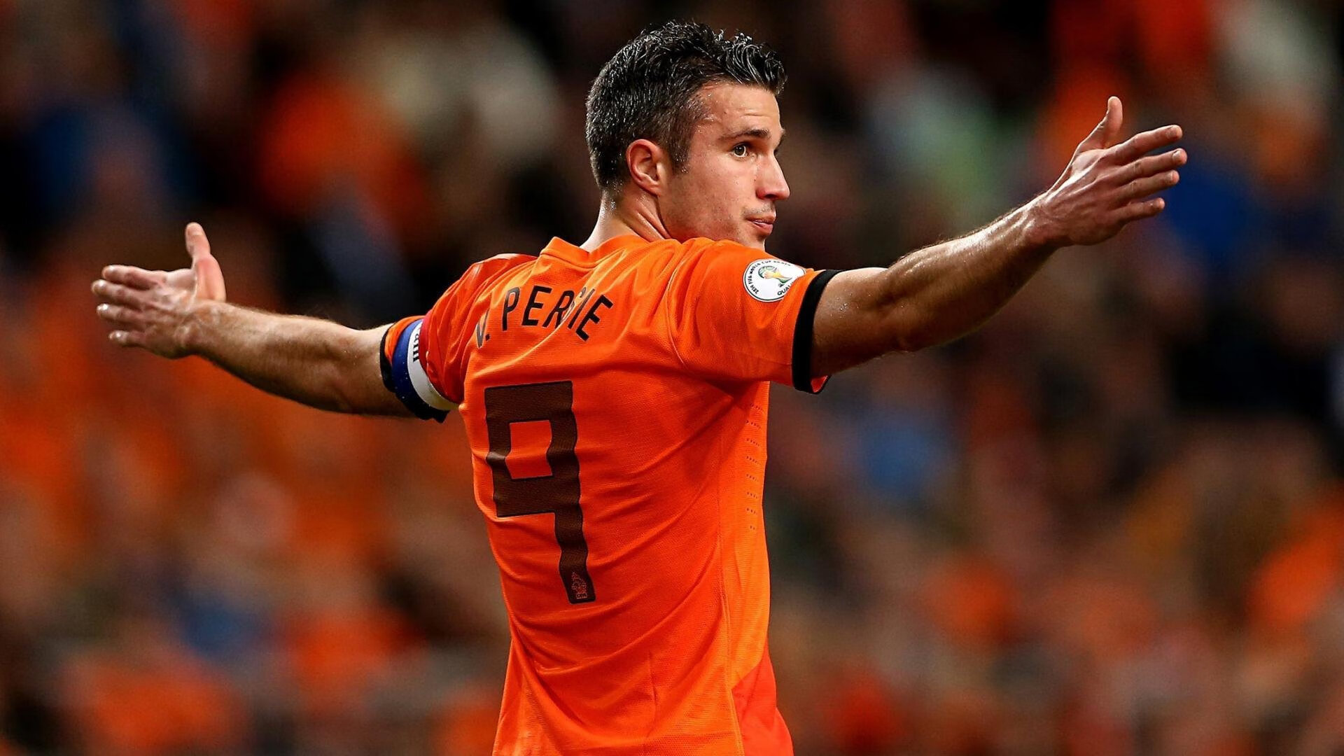 国家队在比赛中通过换人改变战局并赢得胜利，国家队在比赛中通过换人改变战局并赢得胜利英语